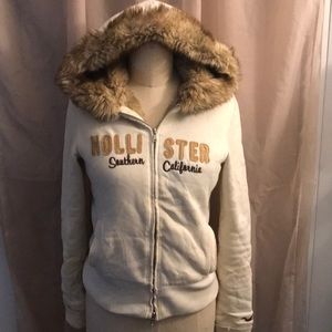Fur Hollister hoodie